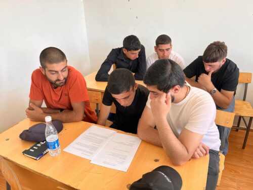 «Ուղեցույց» ՀԿ-ի այցը Սպիտակի պետական քոլեջ՝ «Կրթենք և շրջանառենք» ծրագրի շրջանակում